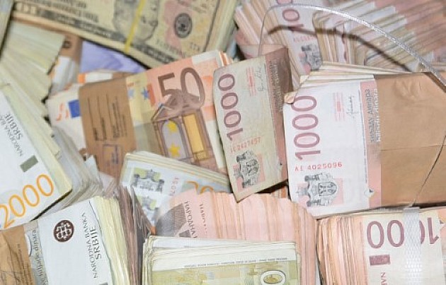 Ilegalnom prodajom robe prisvojile 45 miliona dinara