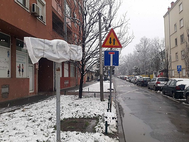 Deo ulice Berislava Berića privremeno postao dvosmerni, onemogućeno parkiranje na kolovozu