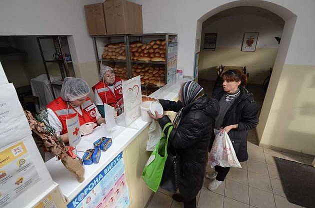 Narodna kuhinja Crvenog krsta u Novom Sadu pripremi 600 obroka dnevno 