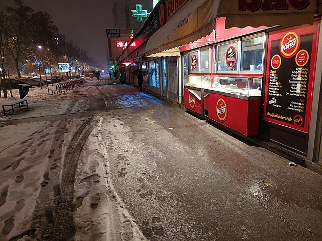 Zimska služba JKP „Tržnica“ spremno dočekala snežne padavine