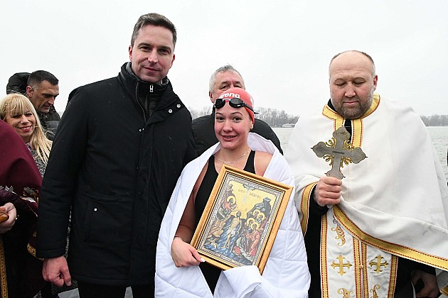 Prva do časnog krsta u Sremskoj Kamenici ponovo Marija Stanić