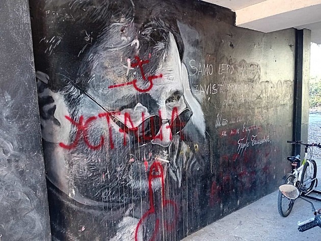 Mural posvećen Balaševiću na Limanu ponovo išaran šovinističkim grafitima
