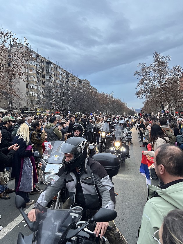 Više hiljada ljudi u protestu zbog prebijanja studenata 