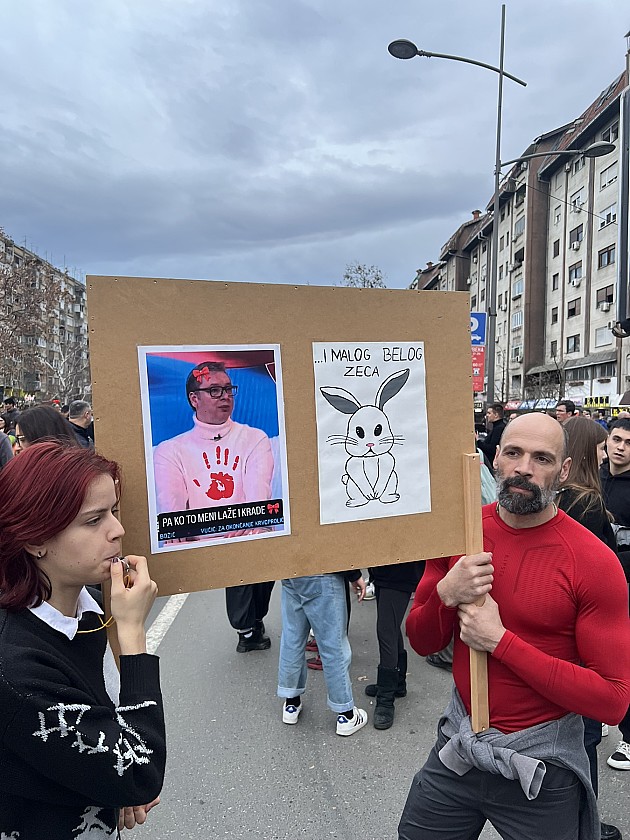 Više hiljada ljudi u protestu zbog prebijanja studenata 