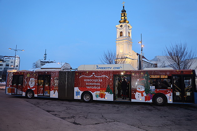 Praznični autobus sa interaktivnim predstavama vozi do 16. januara