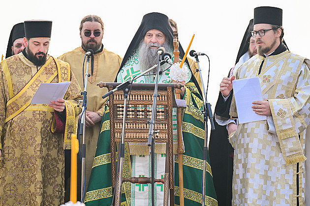 Održan pomen žrtvama Novosadske racije kod spomenika &bdquo;Porodica&ldquo;