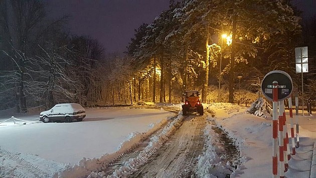 Parking mesta očišćena od snega