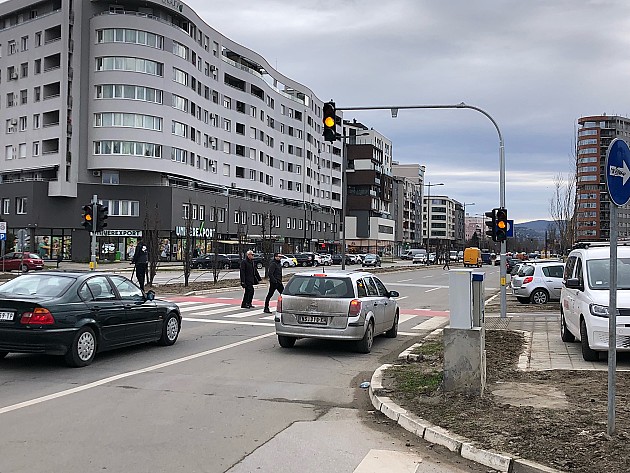 Pešački semafor na Bulevaru Evrope od sutra u redovnom režimu rada