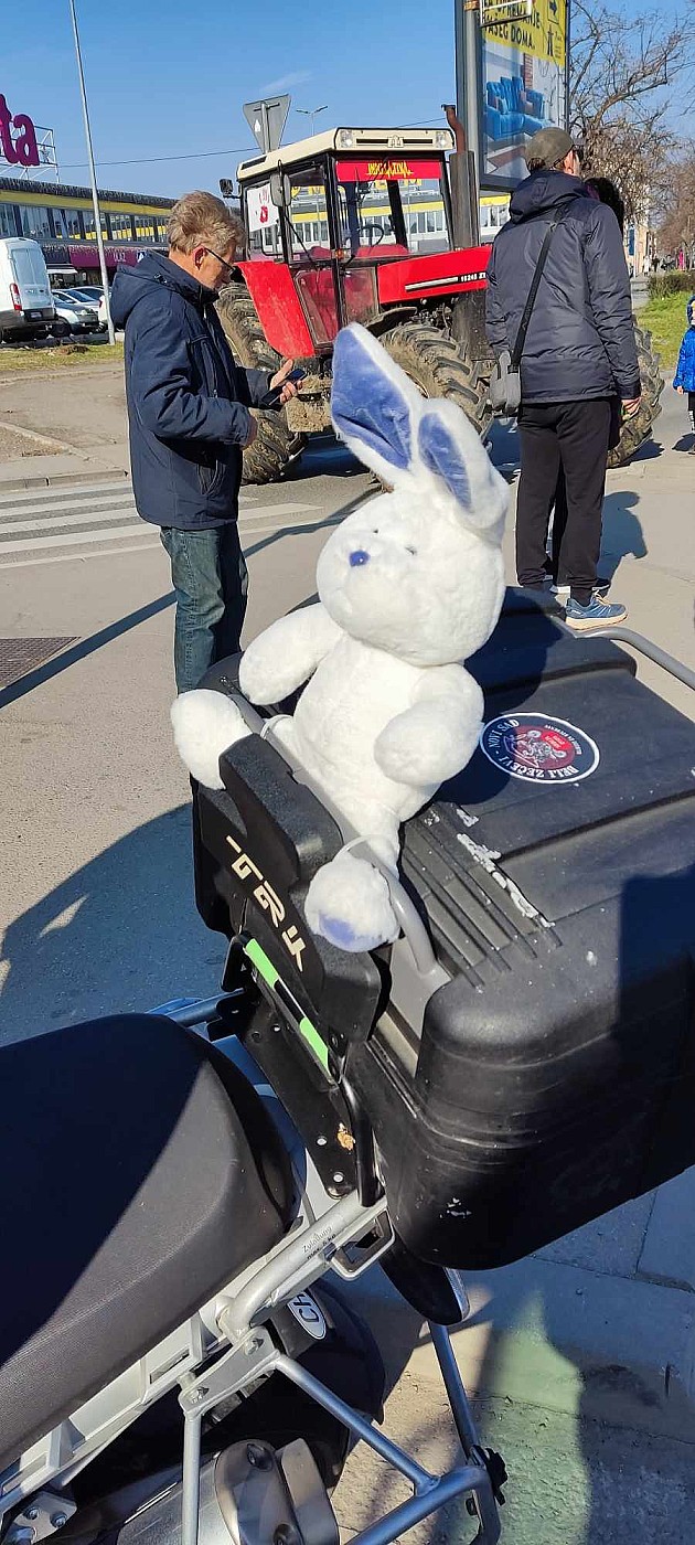 (FOTO) Završene blokade tri velike raskrsnice: 100 dana – 0 odgovora 
