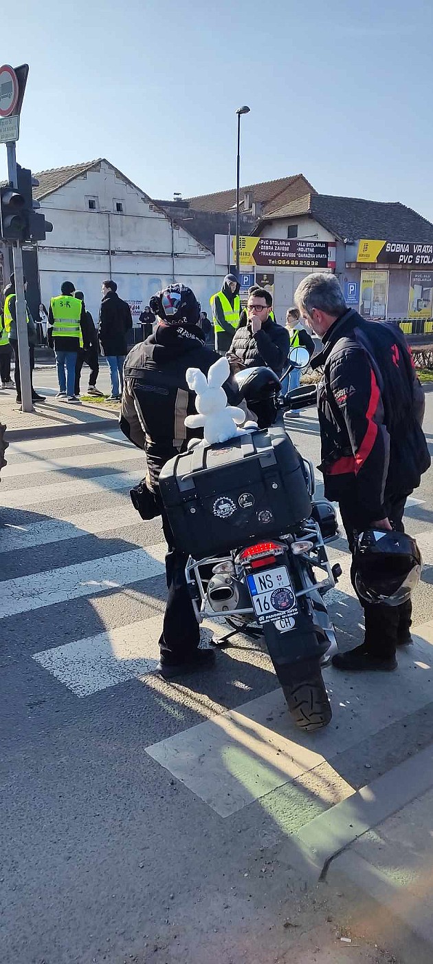 (FOTO) Završene blokade tri velike raskrsnice: 100 dana – 0 odgovora 