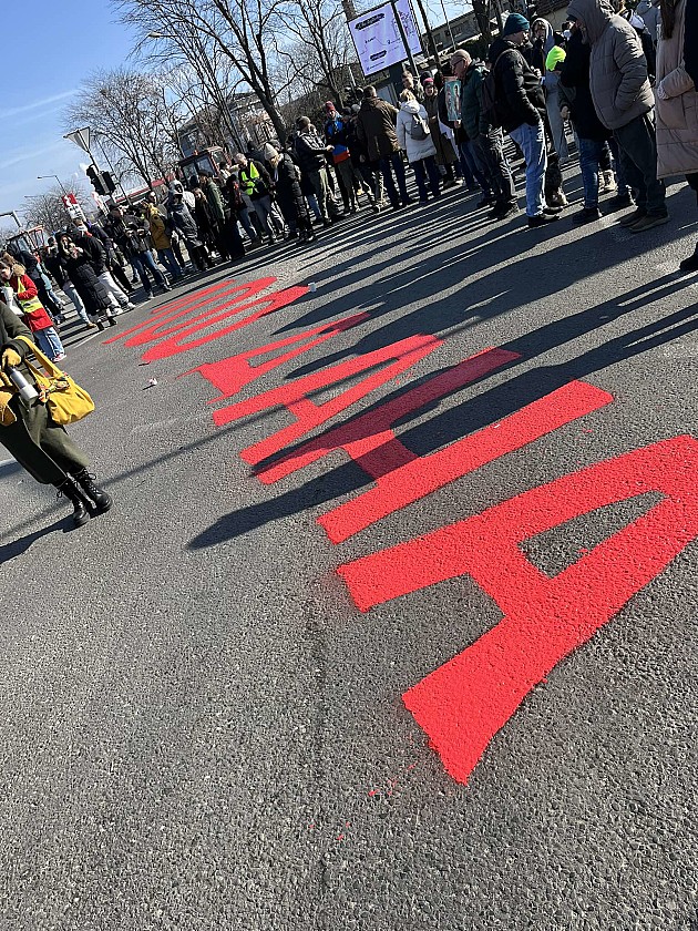 (FOTO) Završene blokade tri velike raskrsnice: 100 dana – 0 odgovora 
