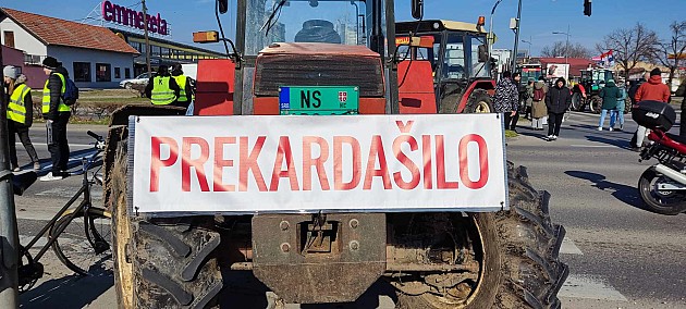 (FOTO) Završene blokade tri velike raskrsnice: 100 dana – 0 odgovora 