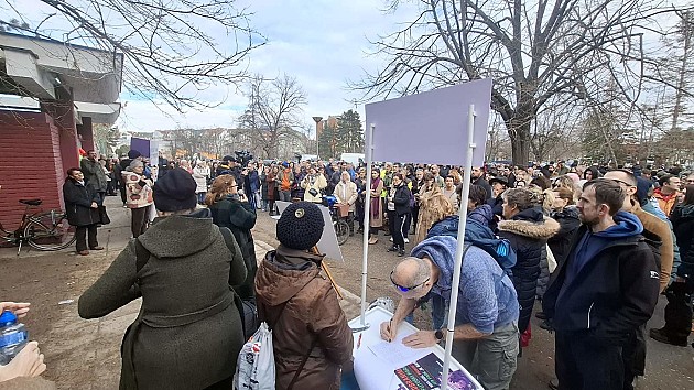 Novosađani u odbrani stabala u Futoškom parku