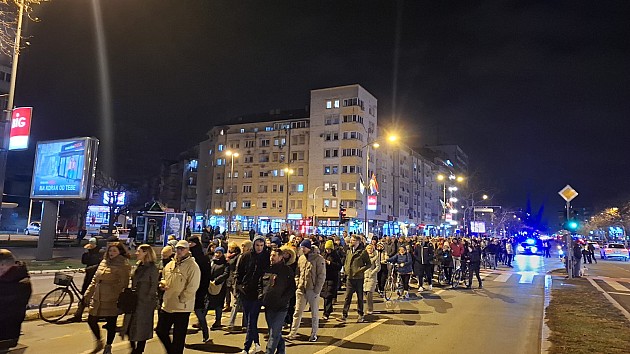 &bdquo;Poternice&ldquo; za batinašima na vratima novosadske policije 