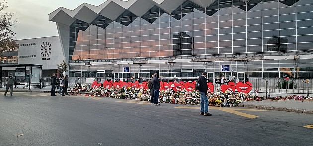 Otvoren novi konkurs za dizajn spomenika stradalima u padu nadstrešnice