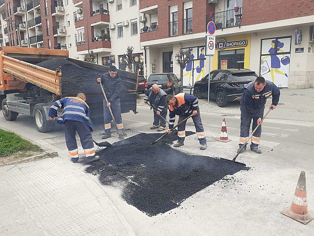 Počelo veliko prolećno sređivanje javnih površina 