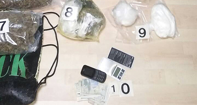 Zaplenjeno 7 kilograma marihuane, carinici našli drogu u pismima 