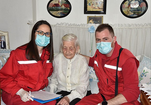 Baka Ilona (107) je najstarija revakcinisana Novosađanka