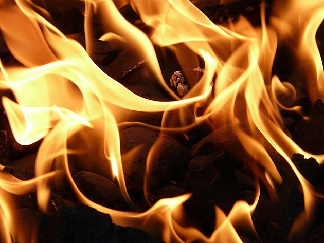 Dva automobila izgorela u Novom Sadu za samo 24 sata