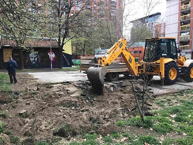 Počeli radovi na uređenju blokovskih površina uz Turgenjevu ulicu