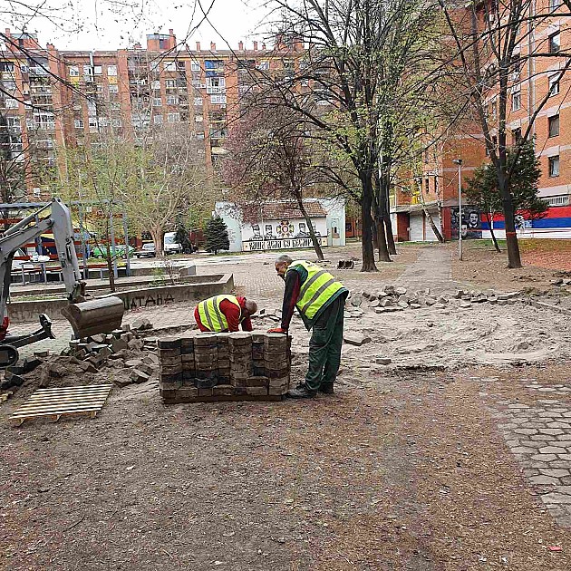 Počeli radovi na uređenju blokovskih površina uz Turgenjevu ulicu