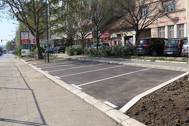 Završena prva faza rekonstrukcije parkirališta na Bulevaru oslobođenja