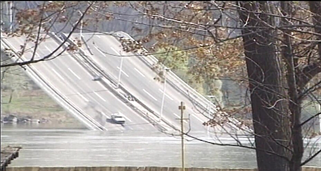 Dvadeset sedam godina od rušenja Mosta slobode