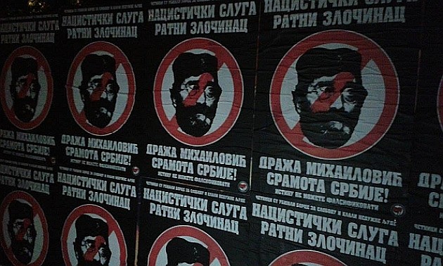 Grad izlepljen plakatima: "Draža Mihailović sramota Srbije"