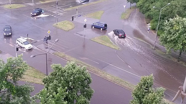 Kiša ponovo potopila Novi Sad