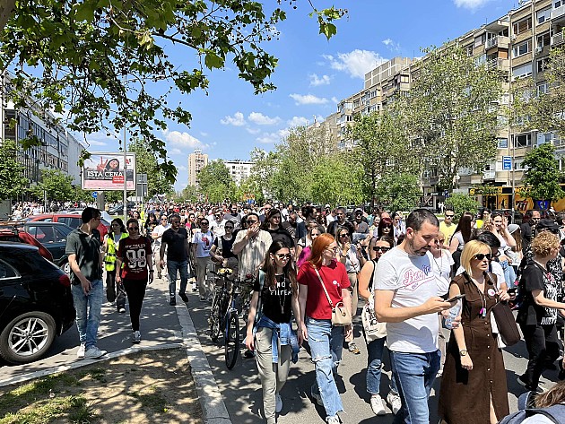 Obeleženo šest meseci tragedije kod Železničke stanice (FOTO)
