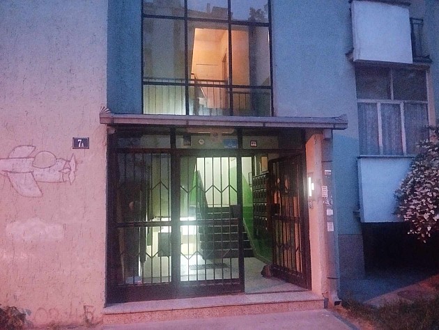 U stanu na Grbavici pronađeno beživotno telo žene 