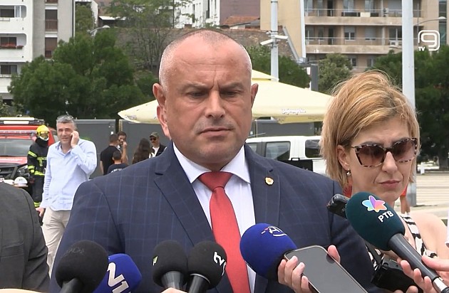 Danas: Smenjen načelnik Policijske uprave u Novom Sadu zbog intervencije nad pristalicama SNS