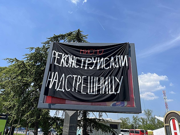 Obeleženo šest meseci tragedije kod Železničke stanice (FOTO)