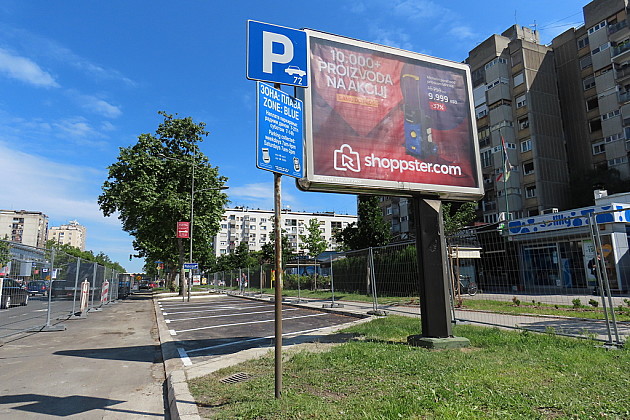Završena rekonstrukcija parkirališta na Bulevaru oslobođenja