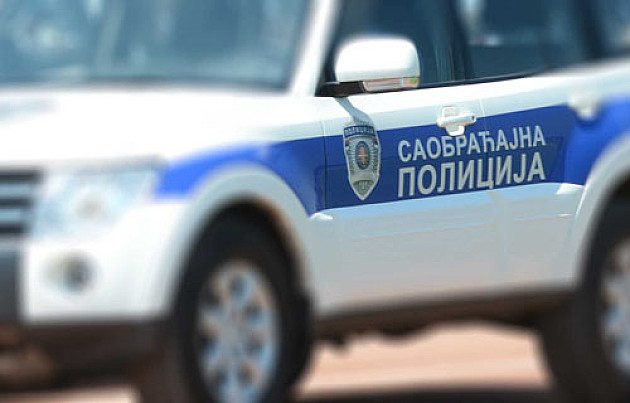 Preminula devojka na koju je naleteo automobil u Petrovaradinu