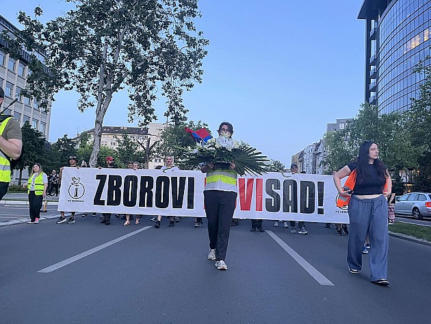  Hiljade studenata i građana u Novom Sadu na protestu „Vostani Serbije“