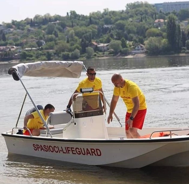 Spasena devojka na Štrandu, spasioci je izvukli iz Dunava 