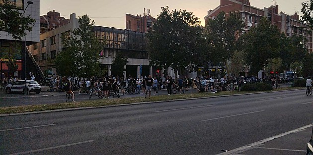 I večeras blokirane raskrsnice u Novom Sadu