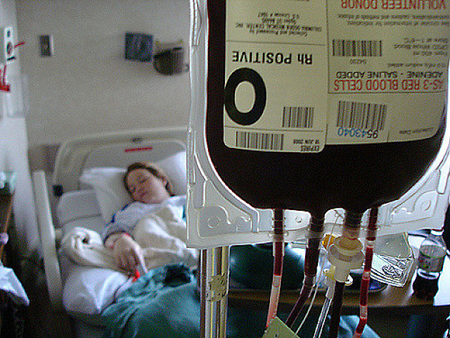 Nestašica krvi, naročito O krvne grupe