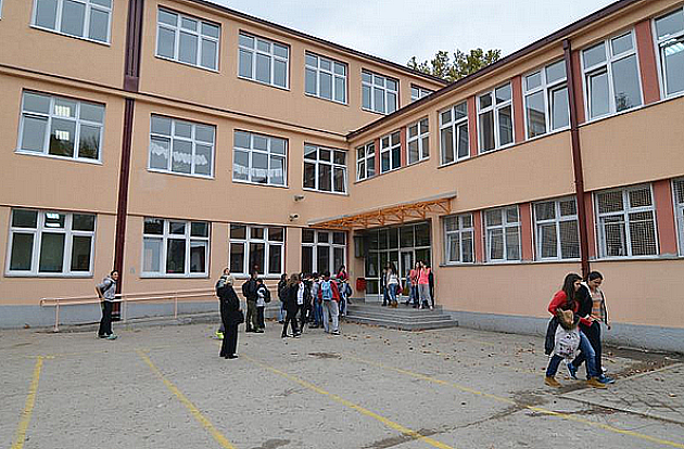 Obezbeđen pešački prelaz kod škole na Rumenačkom putu