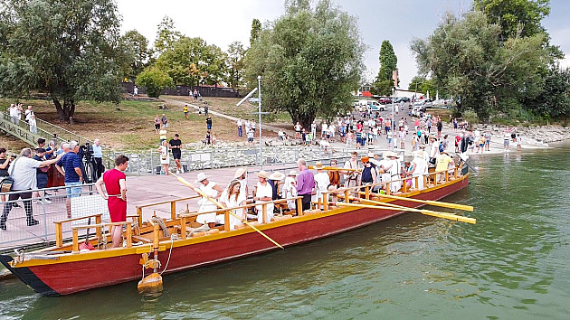 Novi Sad dočekuje antički rimski brod iz četvrtog veka
