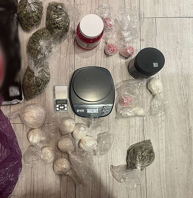 Zaplenjeno više od dva kilograma narkotika, uhapšen dvadesetpetogodišnjak