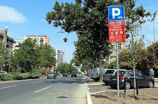 Završena rekonstrukcija parkinga u delu Bulevara oslobođenja