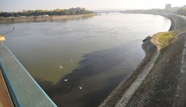 Nakon krvi, u Dunavu crna tečnost