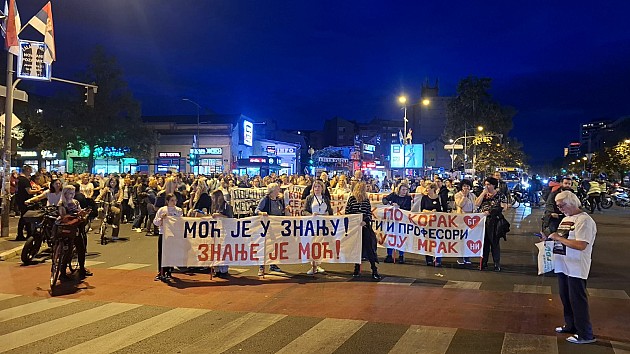 Sa protesta „Obraz obrazovanju" upućen zahtev da se učenici vrate u Jovinu gimnaziju