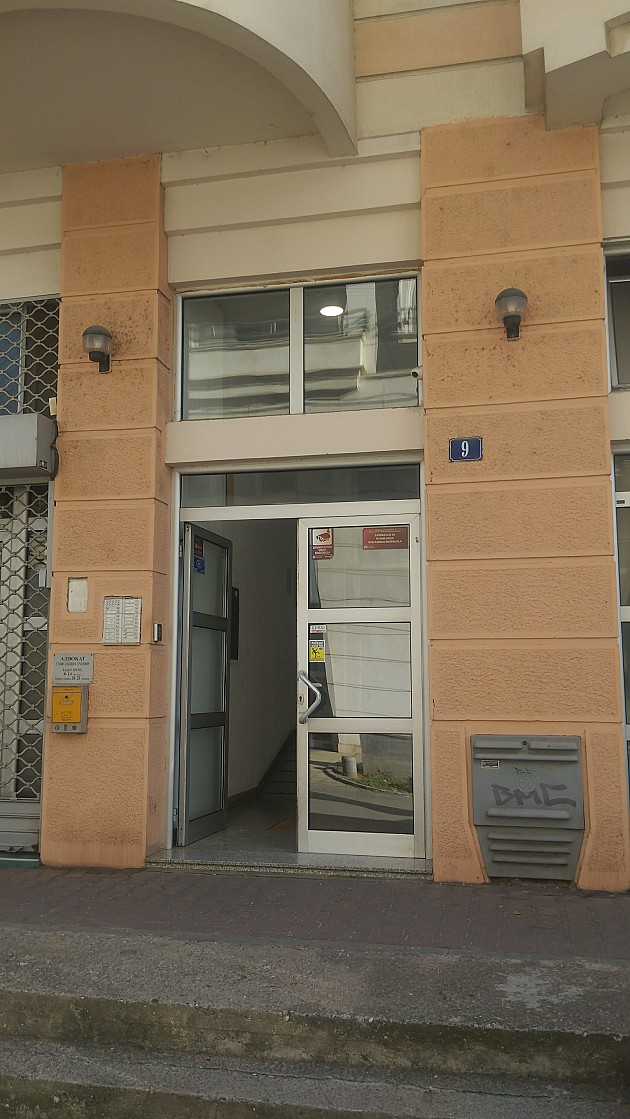 Pronađena mrtva beba na Bulevaru cara Lazara, majka prevezena u Betaniju