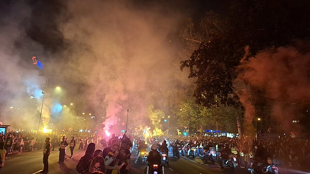 Novosađani dočekuju studente i građane koji danima pešače