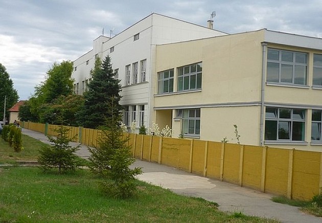 Učenici škole u Stepanovićevu gladni, školska zgrada nebezbedna