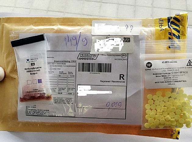 Različita droga u paketima iz inostranstva u pošti u Novom Sadu 