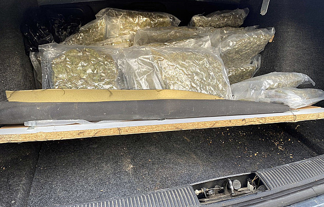 Uhapšen državljanin Crne Gore, zaplenjeno više od 50 kilograma marihuane